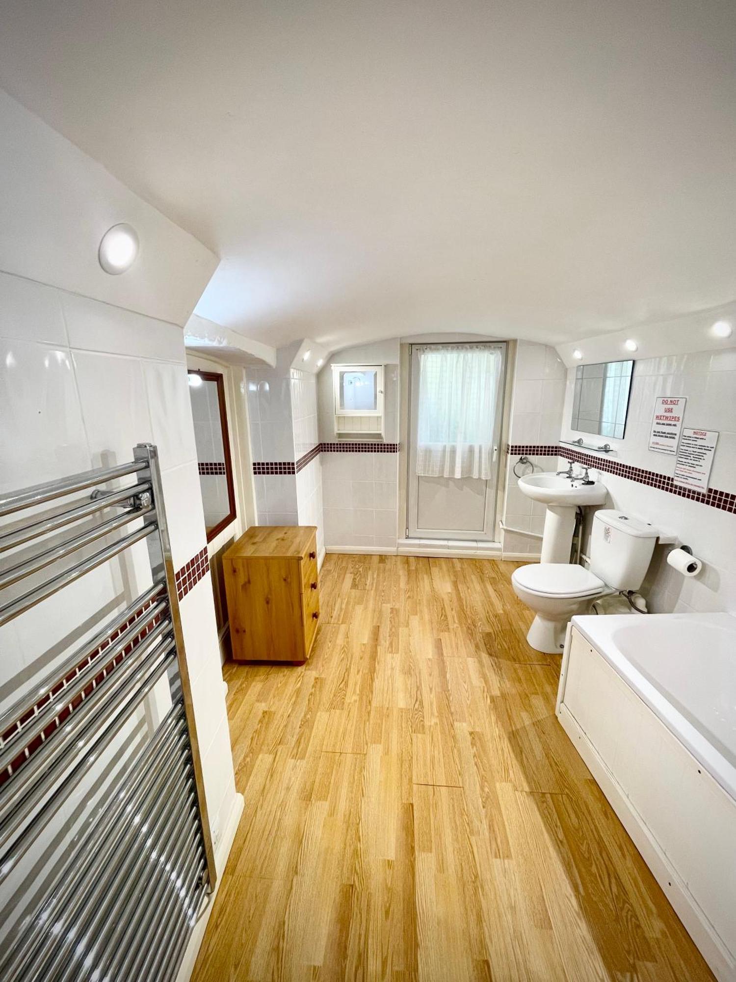 Tide Times Apartment, 3 Min Walk To Marine Appartamento Weston-super-Mare