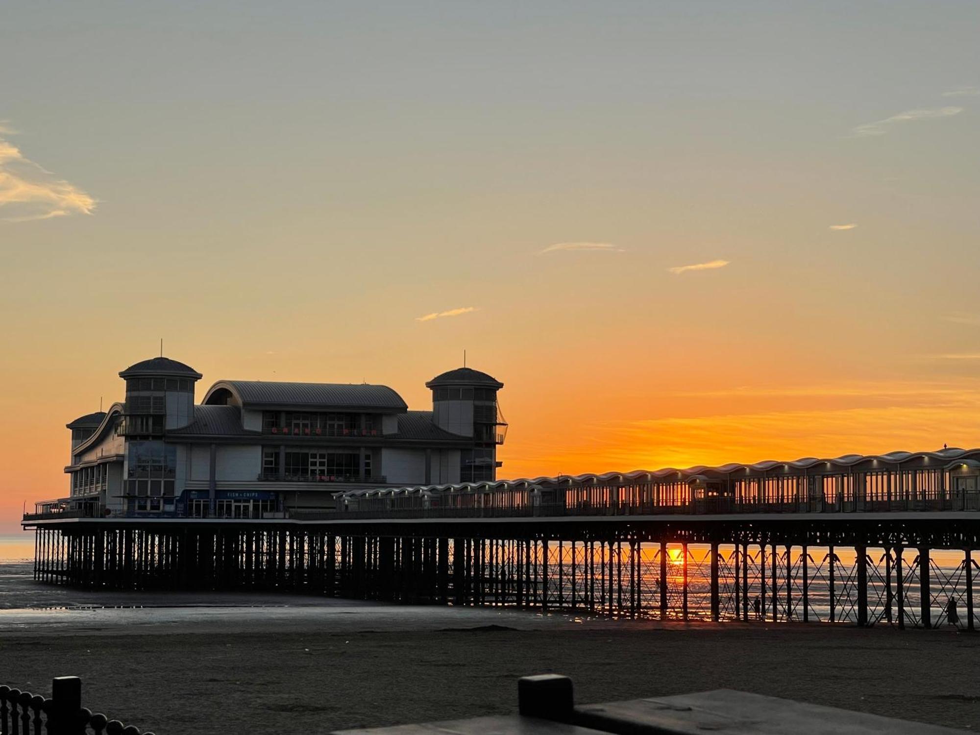 Apartment Tide Times Apartment, 3 Min Walk To Marine Weston-super-Mare
